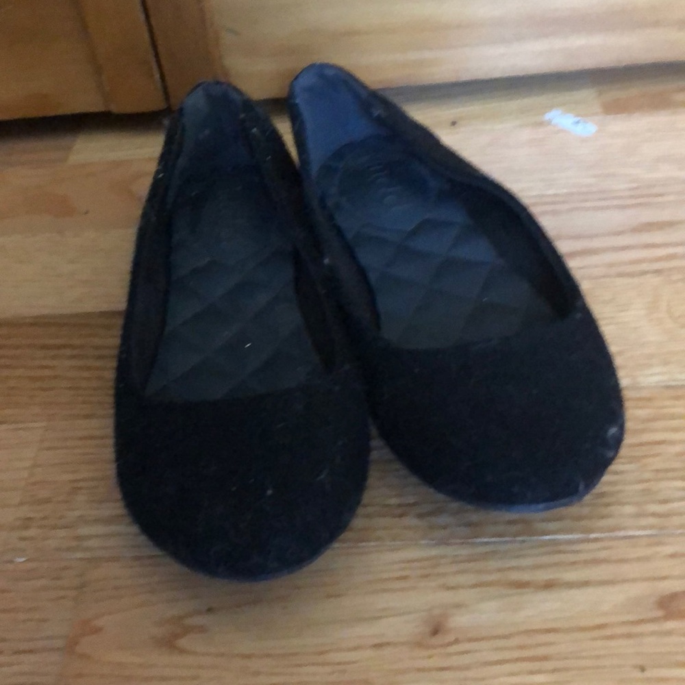 Flats - Picture 2 of 4